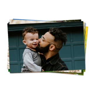 Photo prints with family pictures for Father’s Day gifts